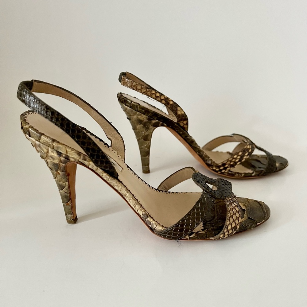 Pre-Owned Oscar De La Renta Python Slingback Shoe… - image 3